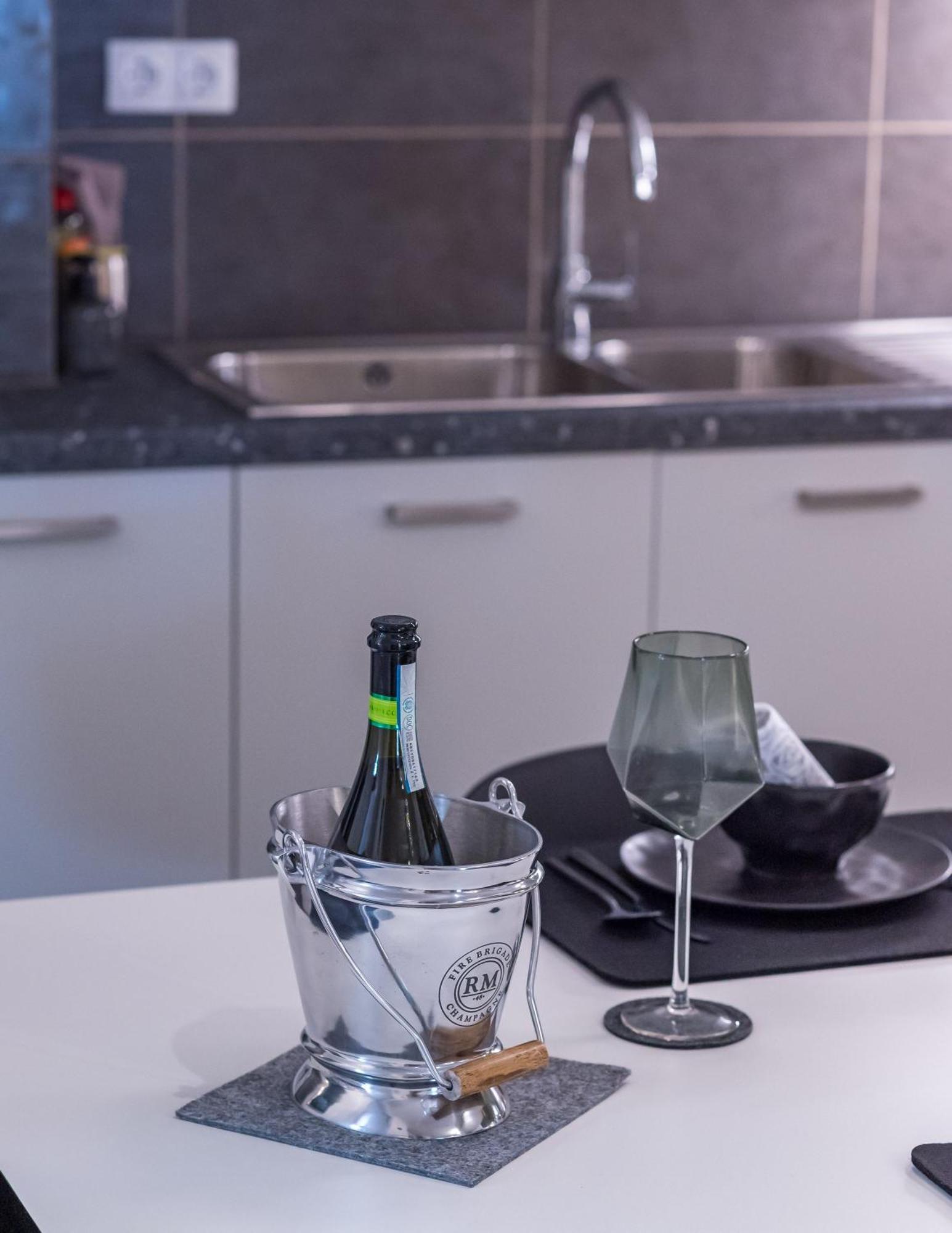 Glyfada'S Cosy Apartments Ateny Zewnętrze zdjęcie